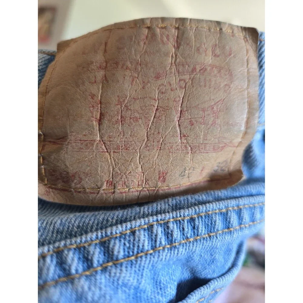 Vintage 90s made in USA Levi's 560 loose fit tapered leg Jeans 42w 32L Blue